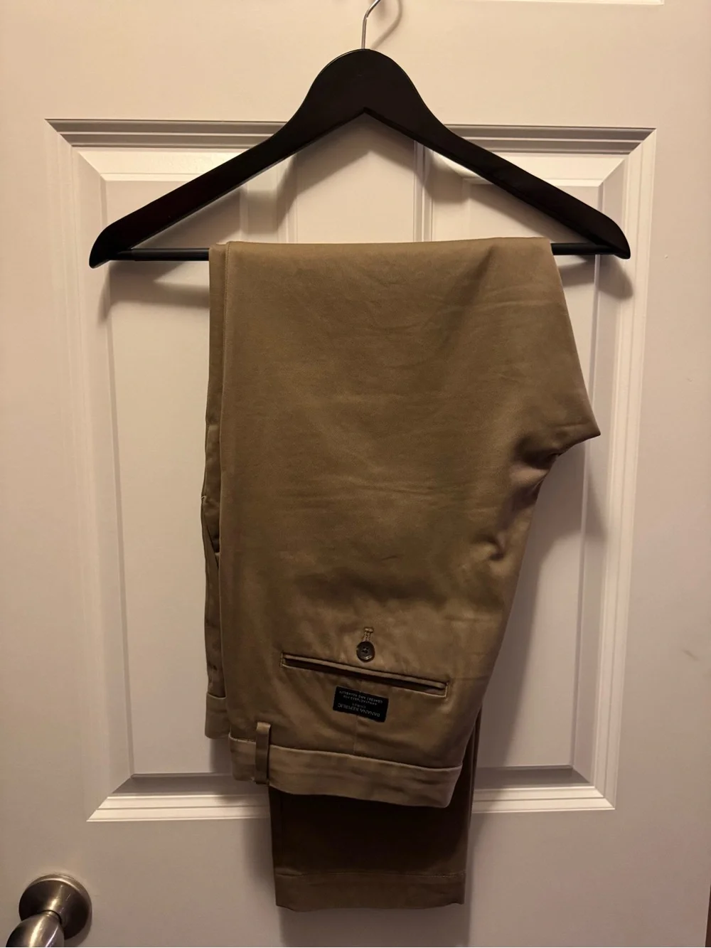 Banana Republic Men's Khaki Chinos - Tan